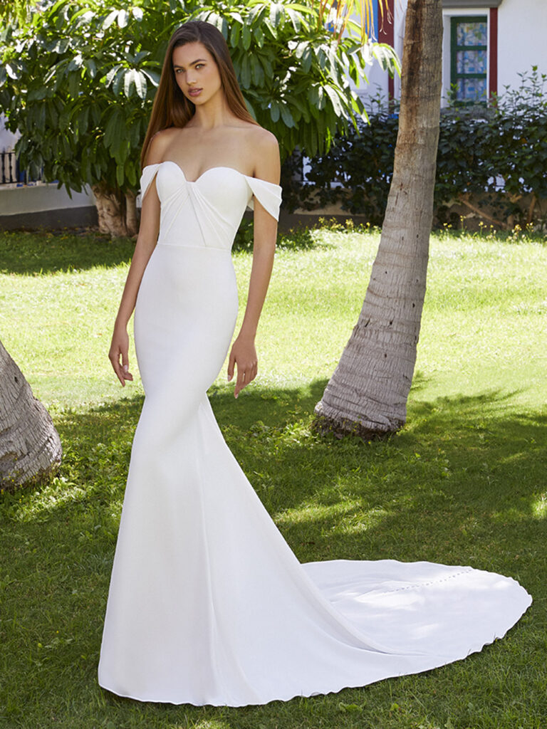 Enzoani Love Collection Brianna