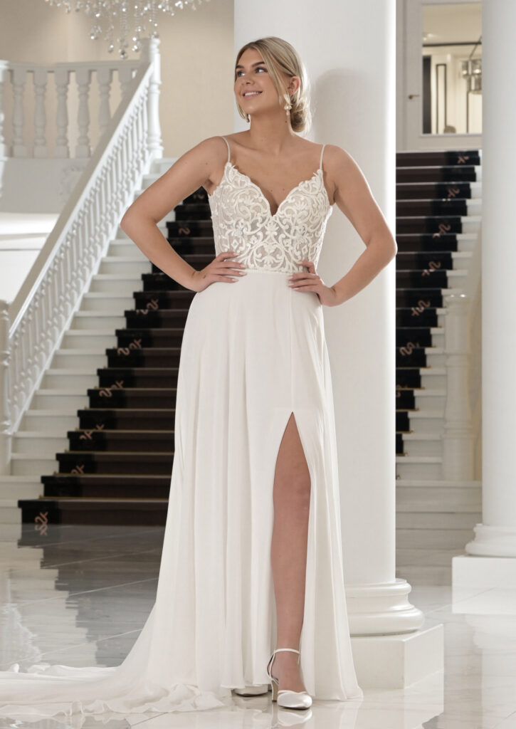 Ramona Koonings Couture KN2372 Ostuni