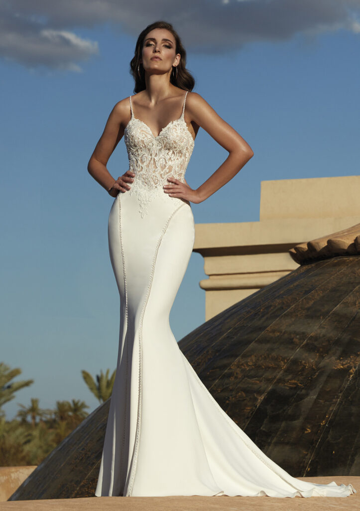 Pronovias Fashion Group Mekong PR124DE3