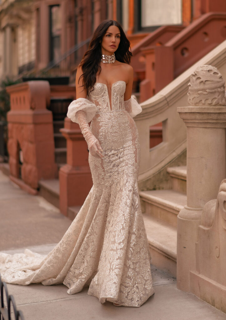 Berta Bridal 25-09 + Gloves